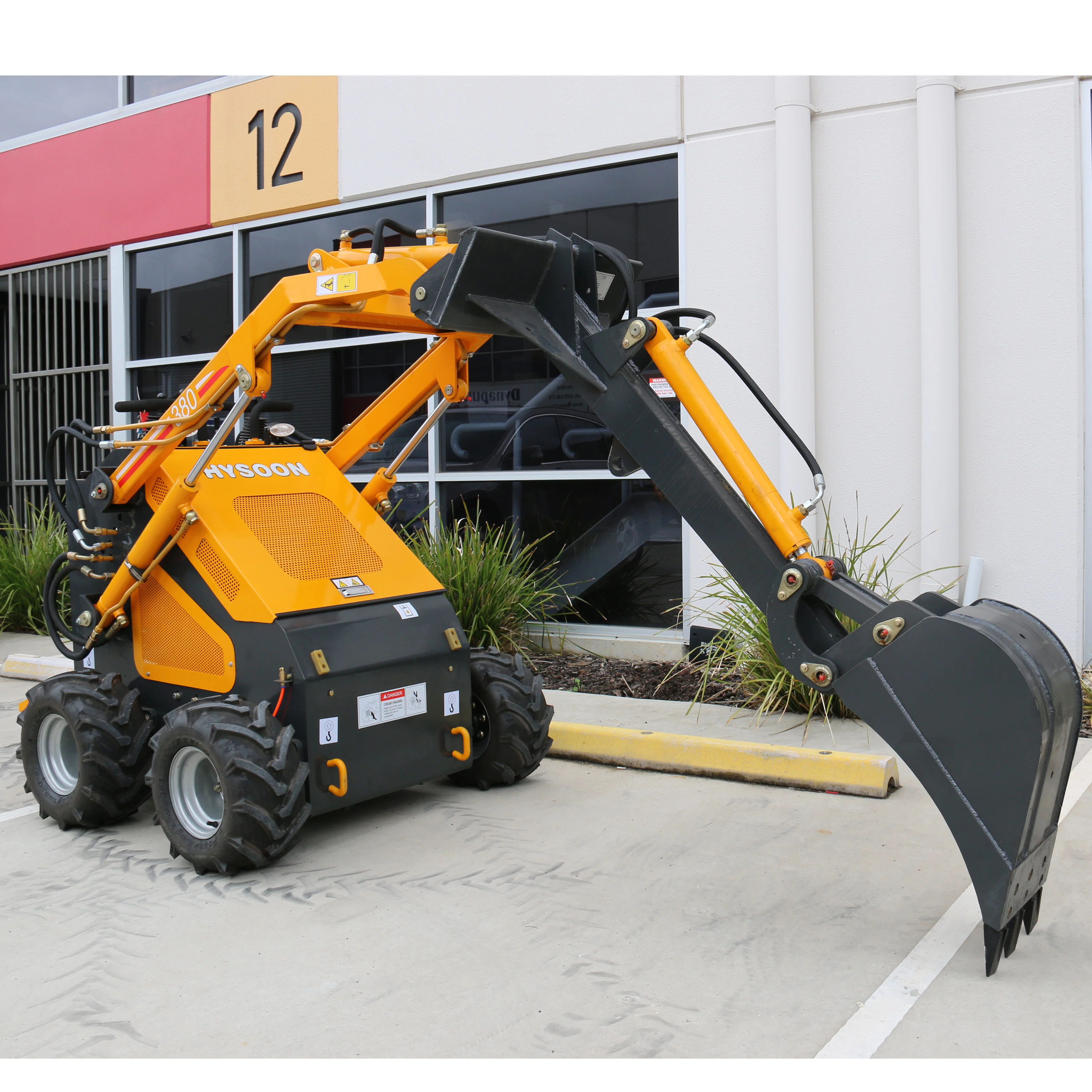 Garden tools mini excavator like Toro dingo kanga