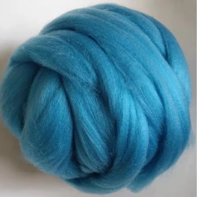 
Dyed Chunky Soft 100% Acrylic Vegan Yarn for arm knitting 