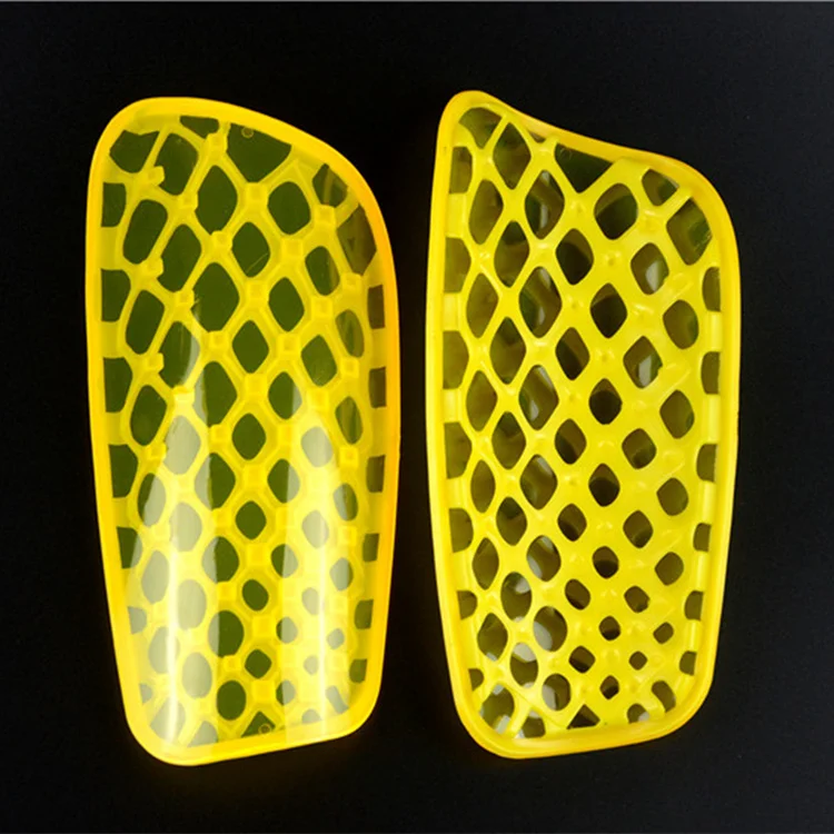 HYL-HTB002 best price carbon fiber crashproof soccer shin guards for kids