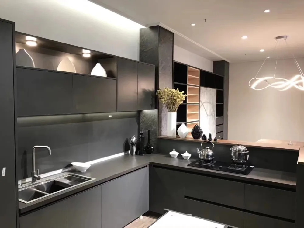 Handle free modern design matt finish lacquer kitchen cabinet with wooden island