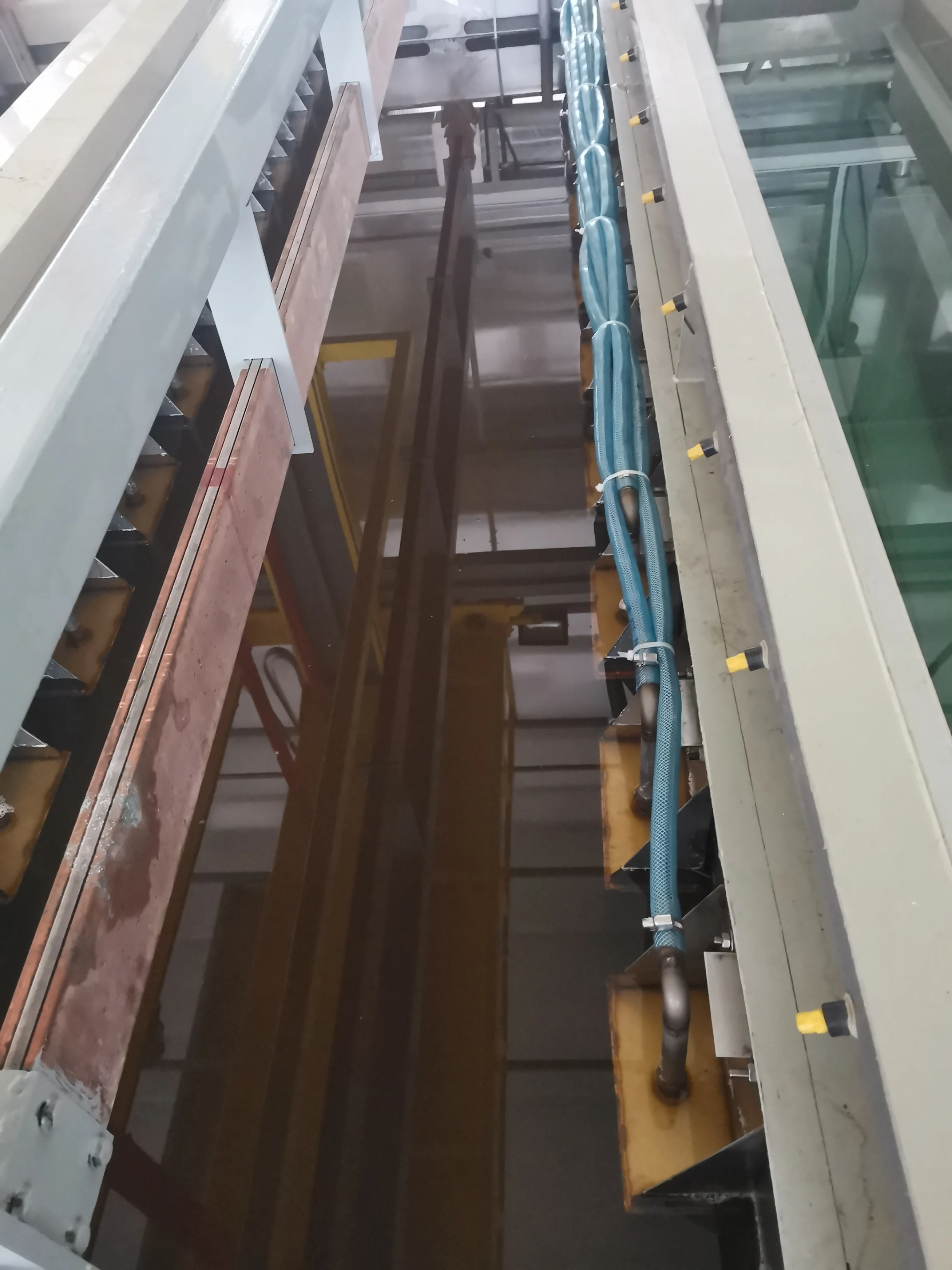 25 лет, профессиональная автоматическая линия по обработке металлических поверхностей, по заводской цене