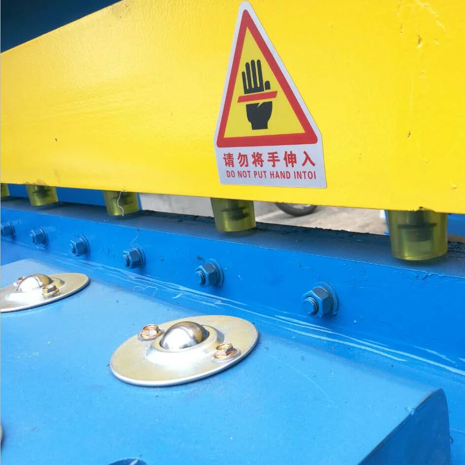 Q11-3*1500 foot pedal sheet metal electric shearing machine