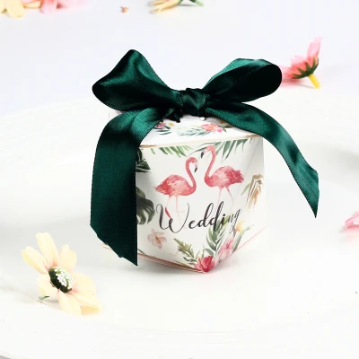 
Wedding favor box Polygonal Diamond Favor box Candy Packing which printing Flamingo or Sika deer 