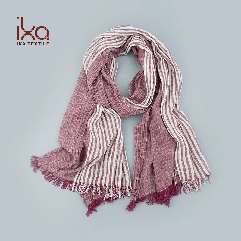 Оптовая продажа человек пользовательские полосатый пряжи на основе красителя тканый хлопок вискоза хиджаб шарф в полоску