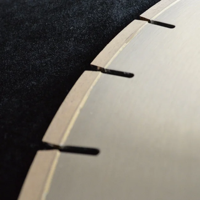 600-1600mm Diamond Saw Blade with Good Sharpness for Reinforced Concrete Cutting