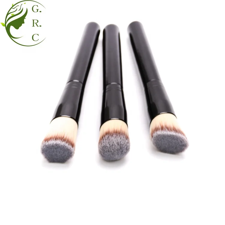 Wholesale Synthetic Single Kabuki Brush Angle Flat Top Liquid Oval Foundation Buffing Brush Private Label Foundation Brush