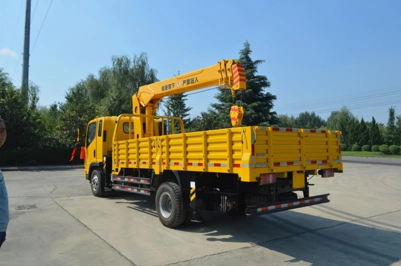 
3.2 ton truck with crane 3200kg mini truck lorry-mounted crane 