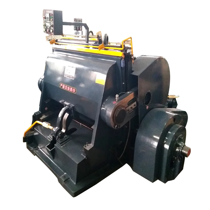 2019 NEW LATEST business LUM 1300mm creasing and cutting assembling machine made in cangzhou