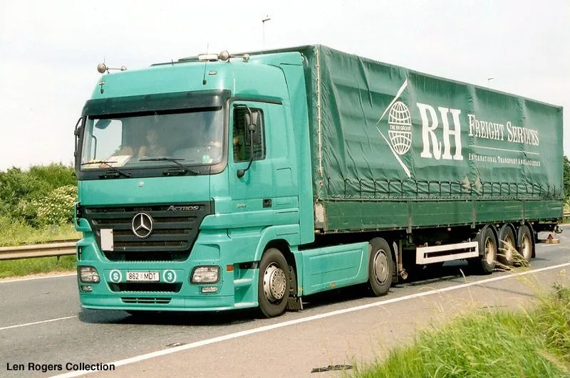 Roll up tarpaulin  1000d*1000D 18*18 Glossy & Matte manufacturers of tarpaulins