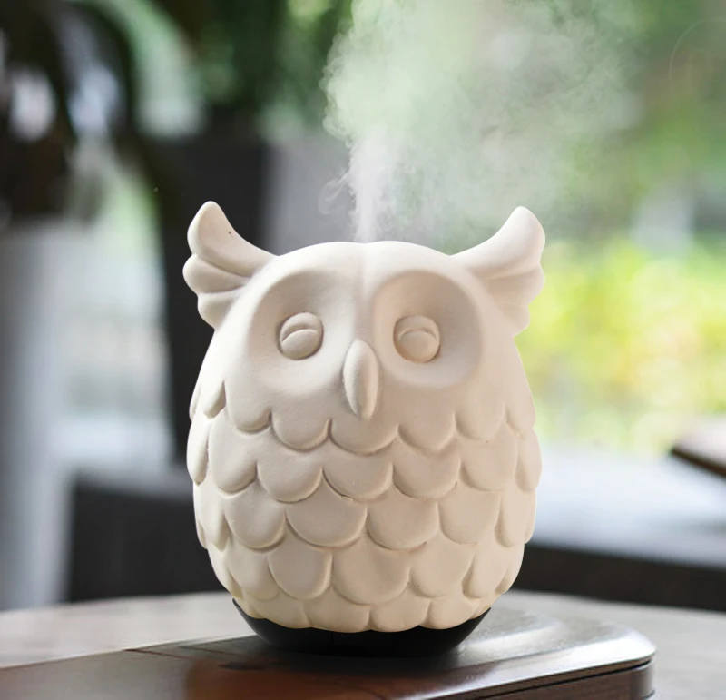 2022 new arrival Mini Order PC / ABS Outstanding Design Ceramic Owl Shape Electric Essential Oils Aroma Diffuser LED