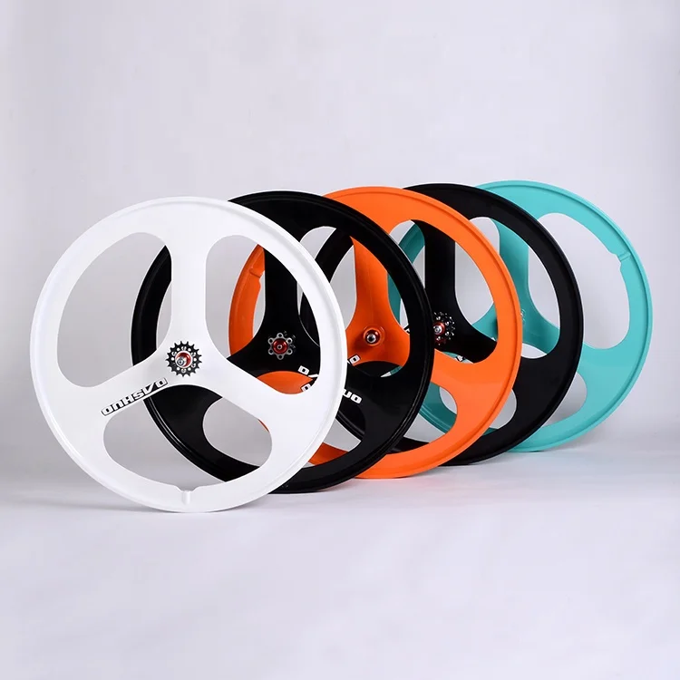 China 700c bicycle wheels with 2 bearings 3 holes for road bike