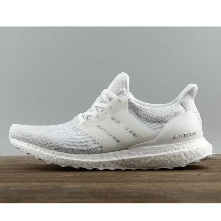 
High Quality 3.0 4.0 Running Shoes Men Women3.0 III Primeknit Runs White Black Sports Sneaker 