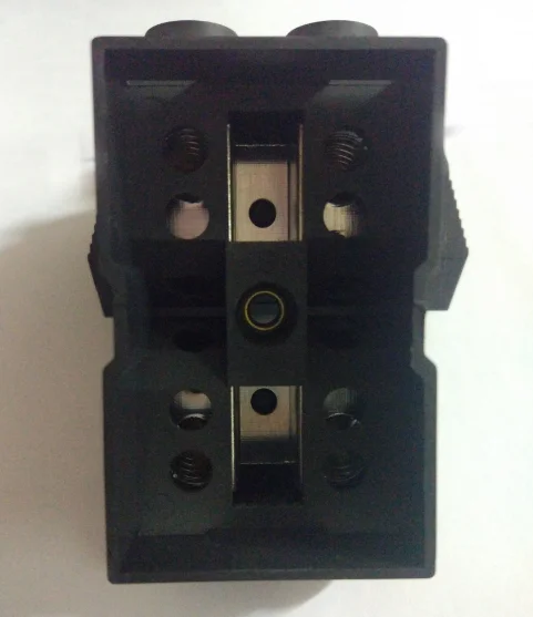 Новый тип малайзийского типа вырезанный предохранитель Люси вырезать 100A (бакелит вырезать предохранитель)