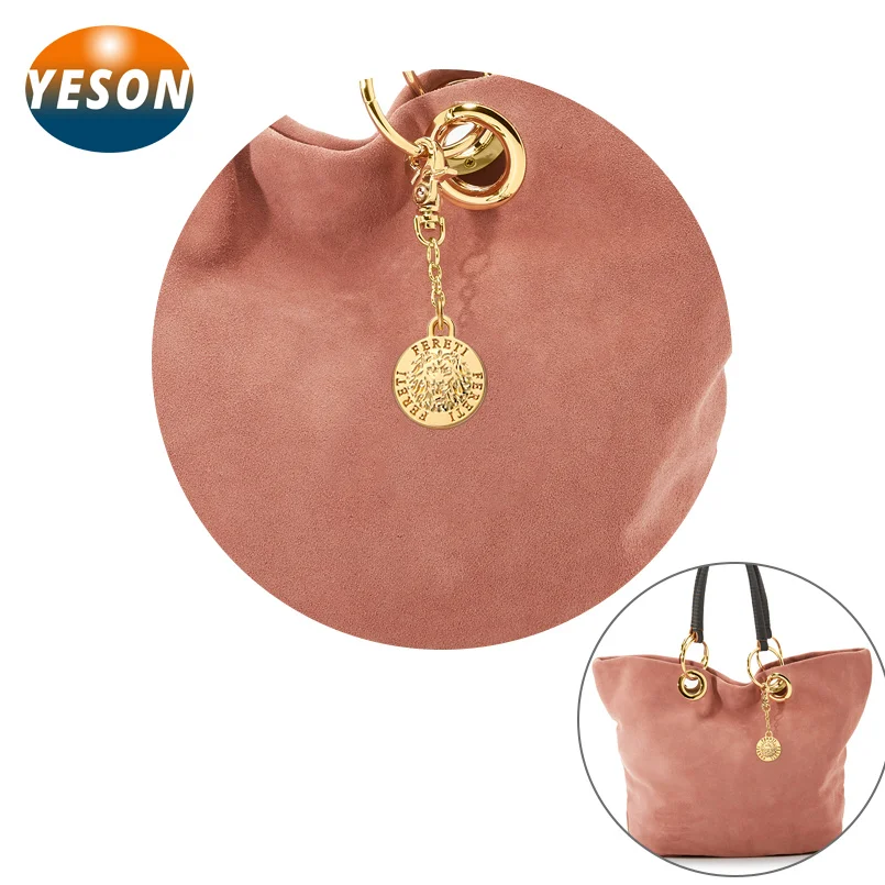 
Bag Hardware Engraved Logo Gold Metal Label, Custom Round Shape Metal Tag with Ring for Handbag 