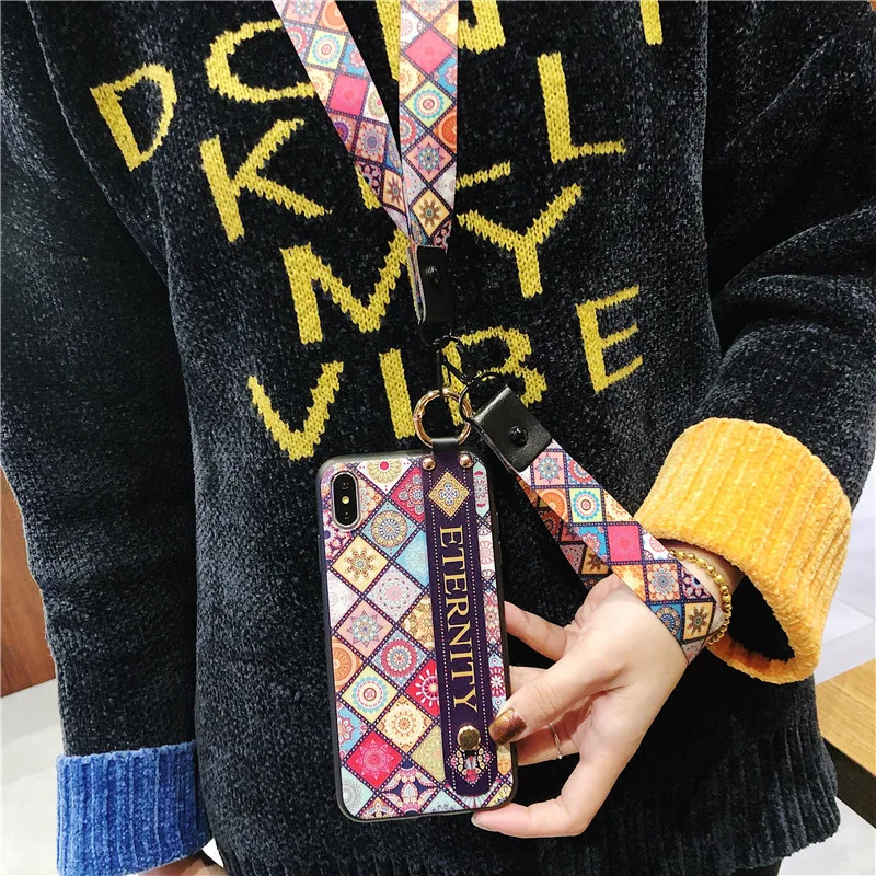 Wrist Strap Soft TPU Phone Case For samsung s8 s9 plus s10 Case For samsung Note 8 9 J4 J6 A8 Vintage Flower Pattern Holder Case