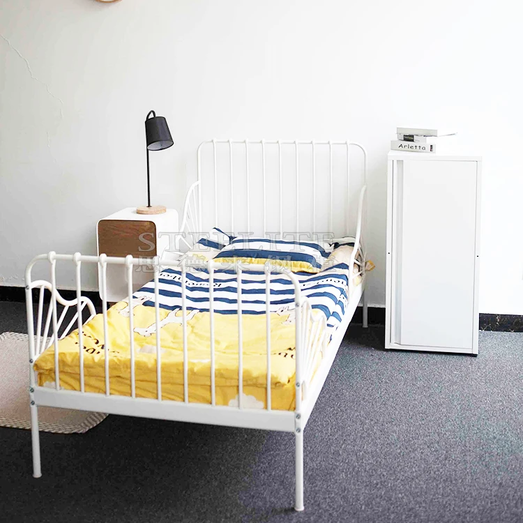 Colorful cheap extensible children iron toddler bed