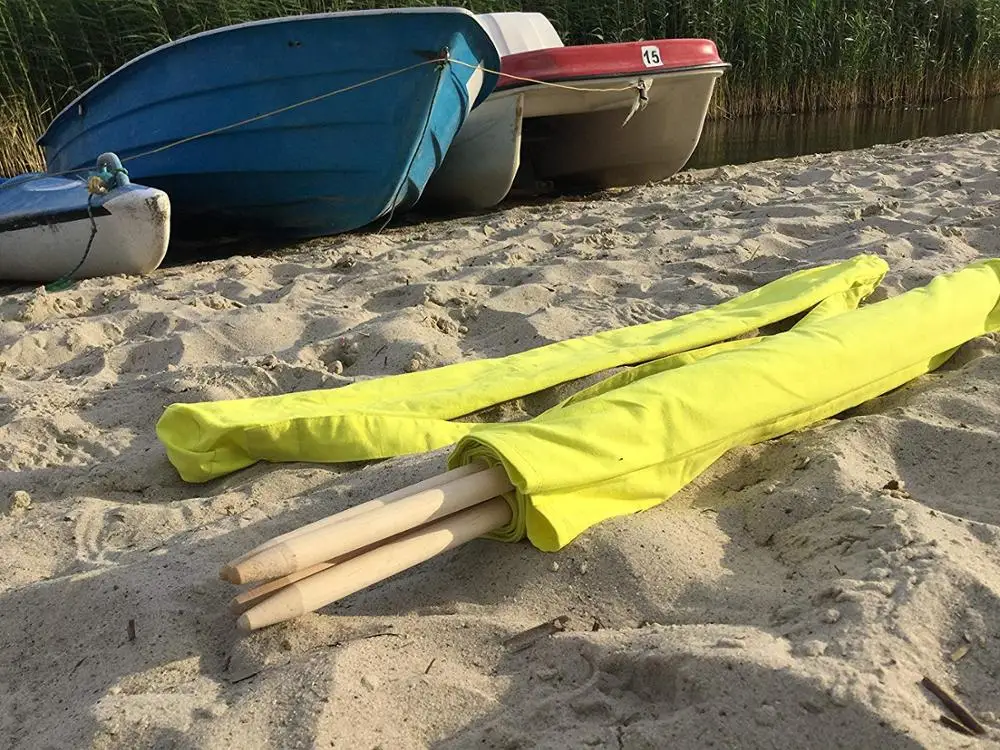 wholesale hot beach sun shade folding sunning windscreen with free carry bag
