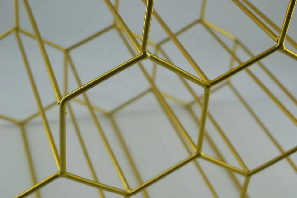 Wholesale home tabletop metal creative hexagon wine rack