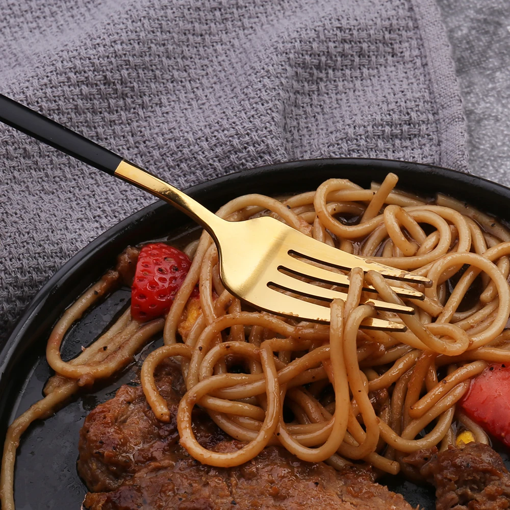 
Chinese Factory Travel Cutlery Set Gold Plated Forks and Knives Stainless Steel Flatware 