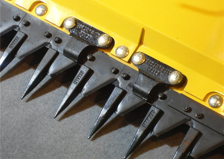 Combine harvester parts cutting blade for farm machine