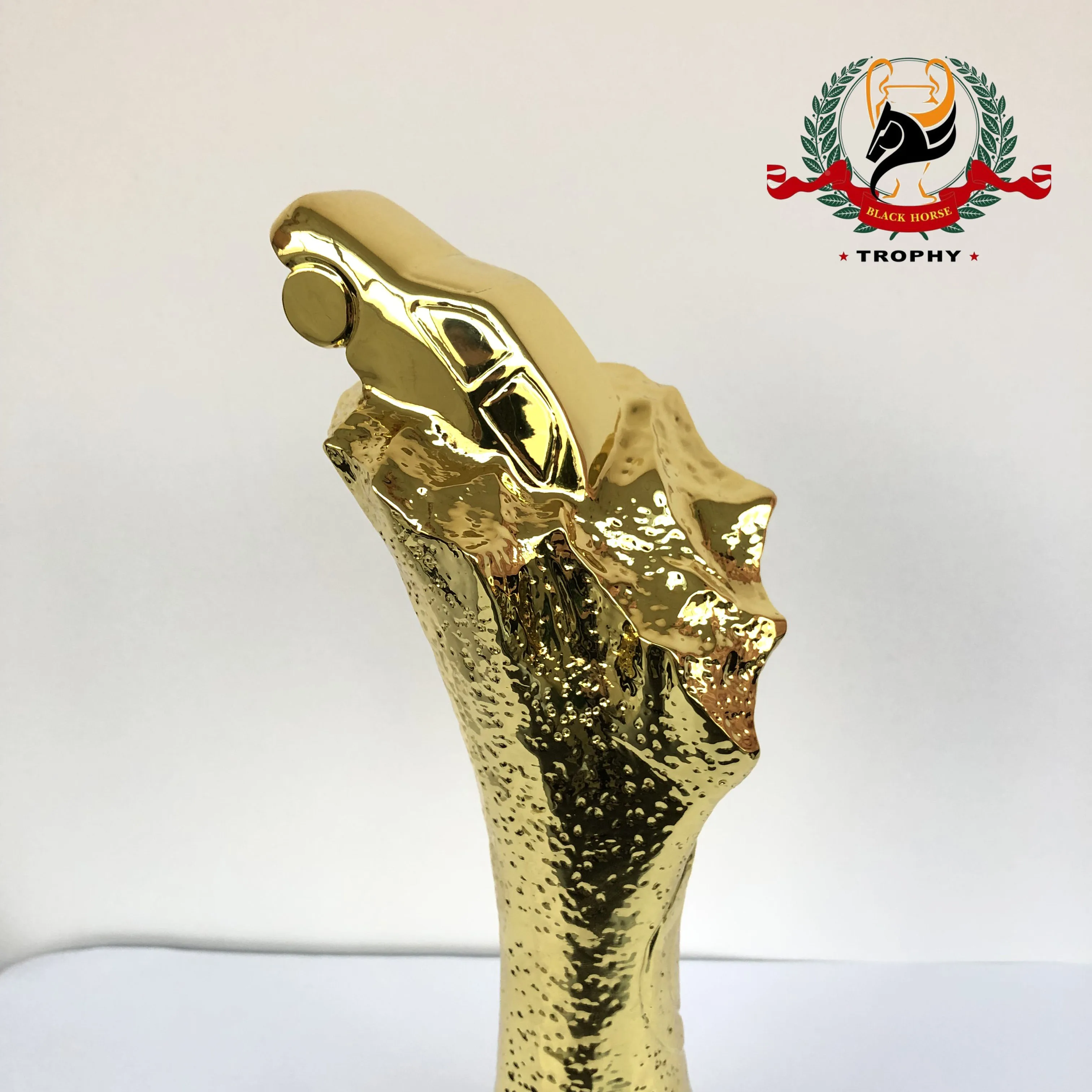 Custom Trophies  Europe Style Metal Ornament Car part Trophy Award