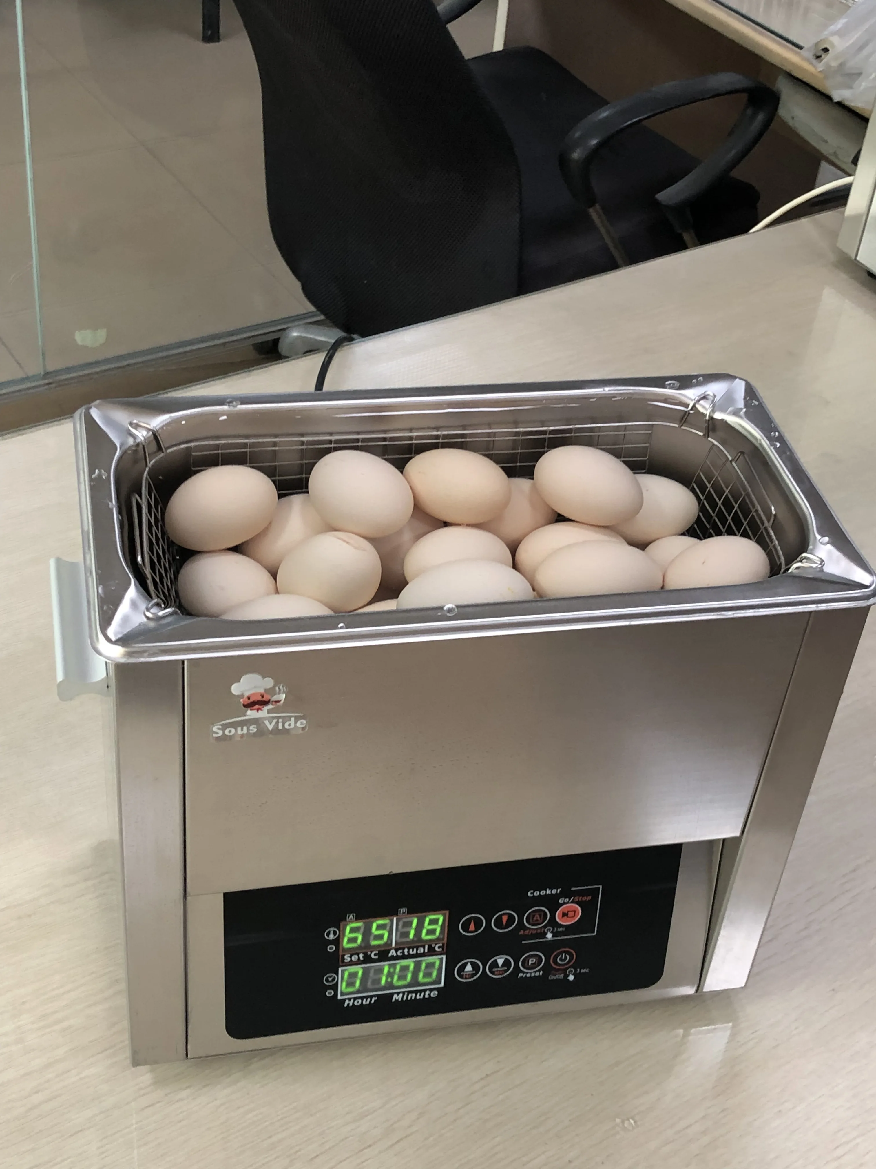 Stainless steel  tank all area even heated no crowded problem bulk qty sous vide cooking Commercial  6L half boiled egg cooker