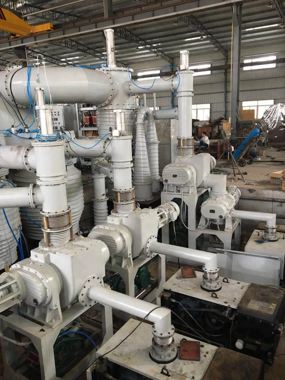 vacuum coating machine vacuum metallizing machine for PET non-woven fabric filter PET filter of Yuedong Metallizer Co.,Ltd