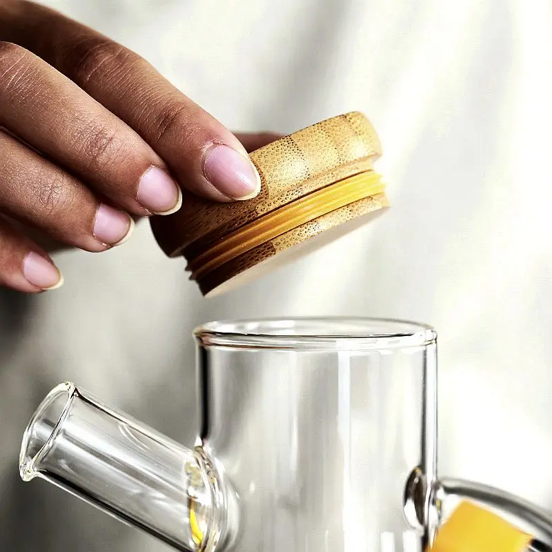 Nordic style glass pitcher with bamboo lid,home decoration glass tea water juice pitcher