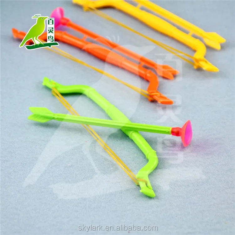 Китайская Заводская Поставка игрушек Lark, недорогой пластиковый игрушечный лук и стрела для рекламного подарка