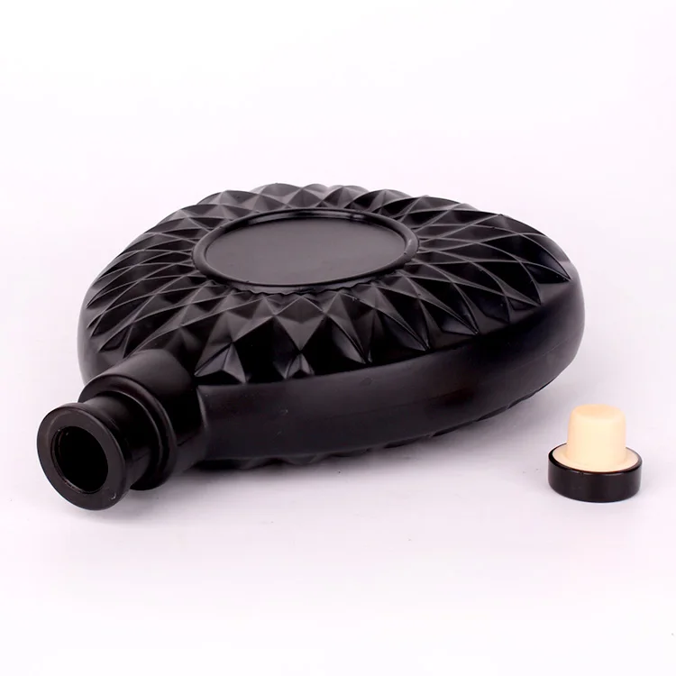 Wholesale Matte Black Liquor Vodka Brandy 500ml 750ml 1000ml  Glass Wine Bottle with cork