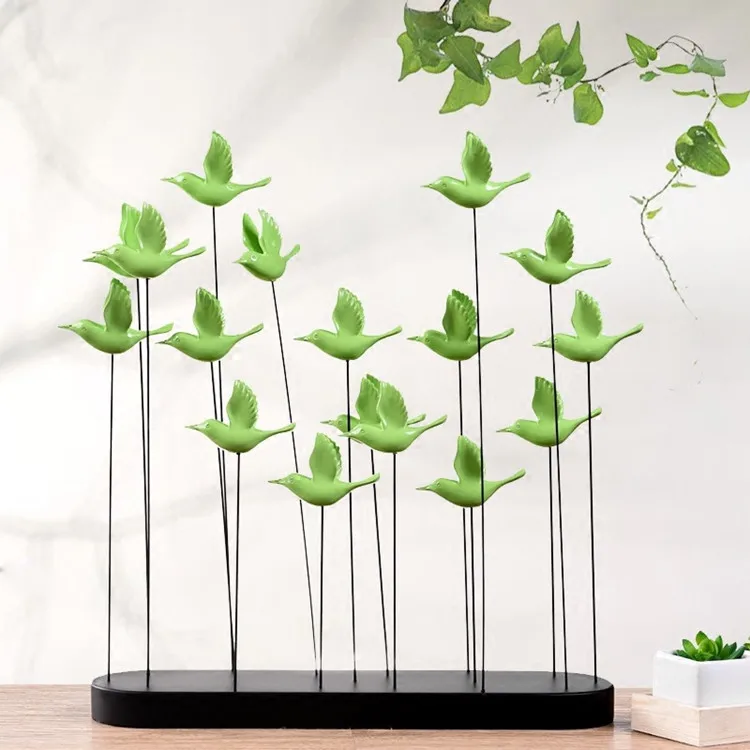 Modern resin material birds figures home decor trend luxury  home decoration pieces