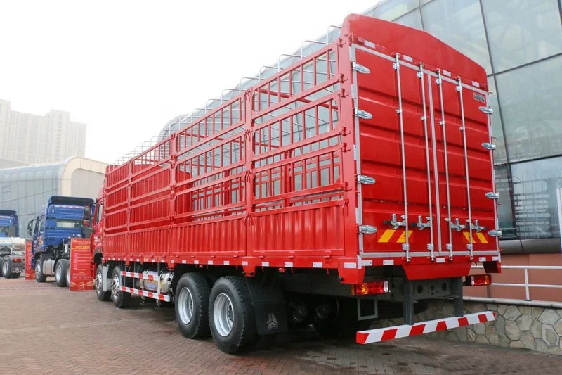 Sinotruk Hohan 12 wheel fence cargo truck Gattle Grill Stake Cargo Truck price
