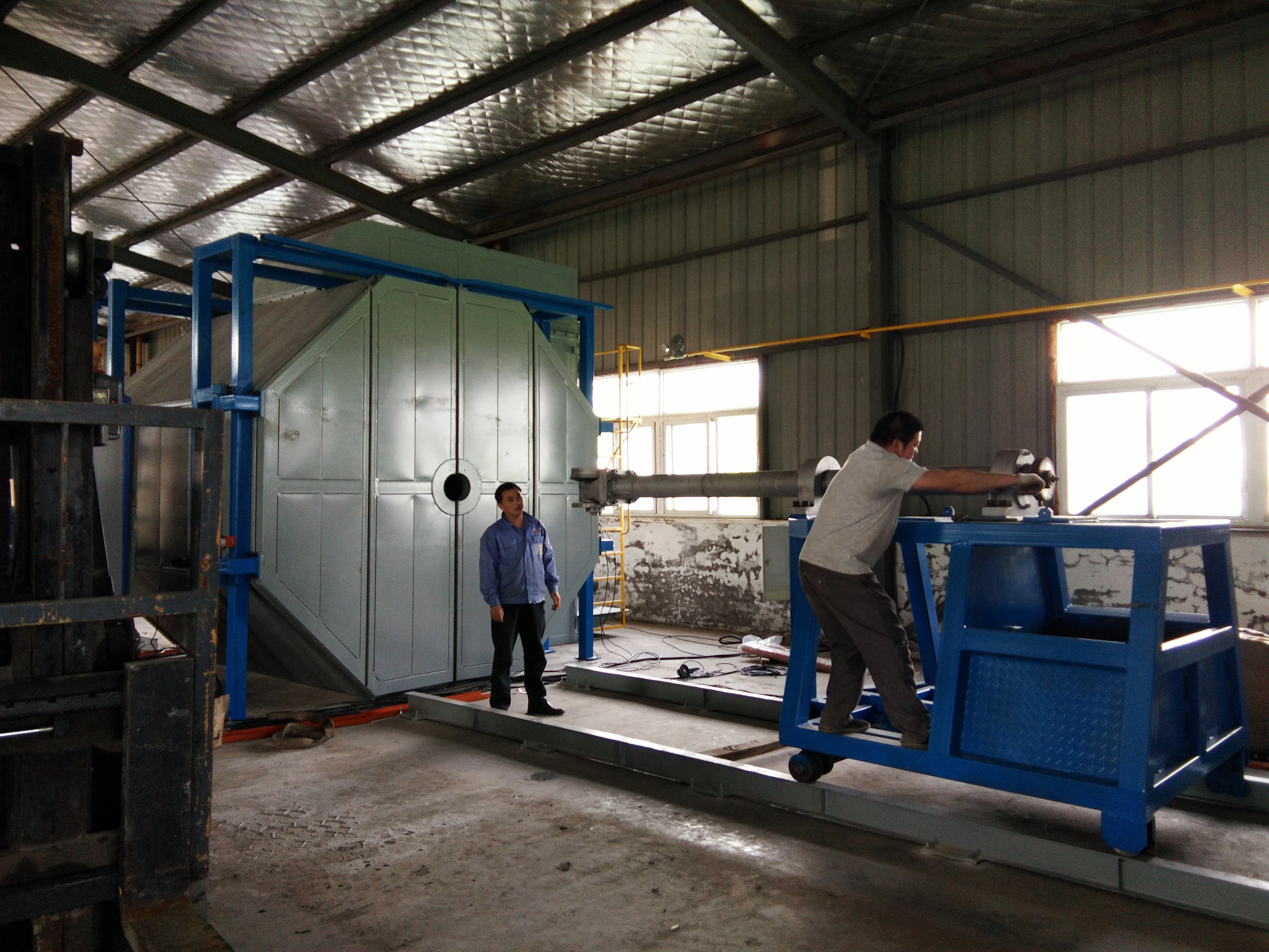  CS-4500 челнок центробежного формования прямые продажи с фабрики bi осевой ротоформовочная