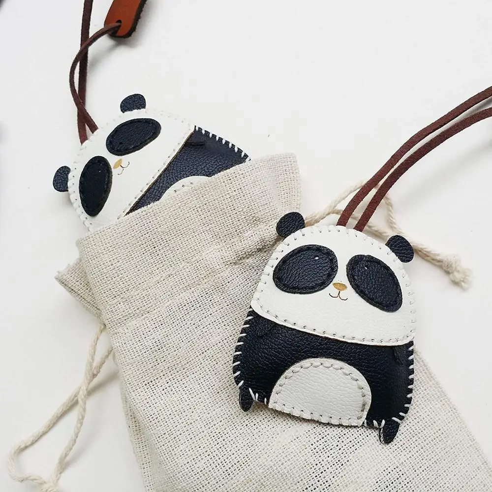 Factory Wholesale Panda Leather Charm  Bag Accessories  Key Ring Pug Cute Custom Key Chain For Decoration