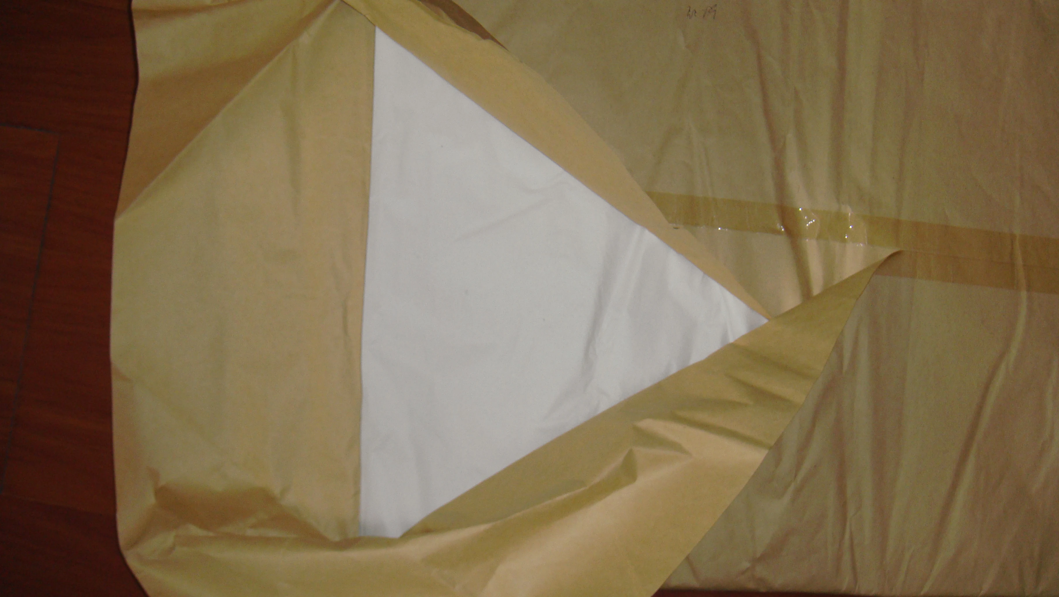 MG white sandwich paper