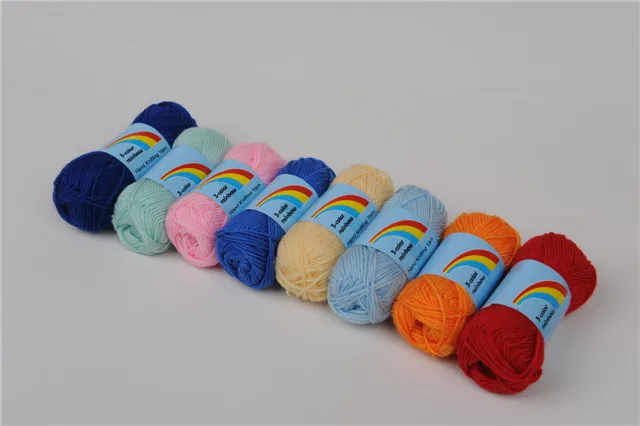 
yarn in 100% acrylic 