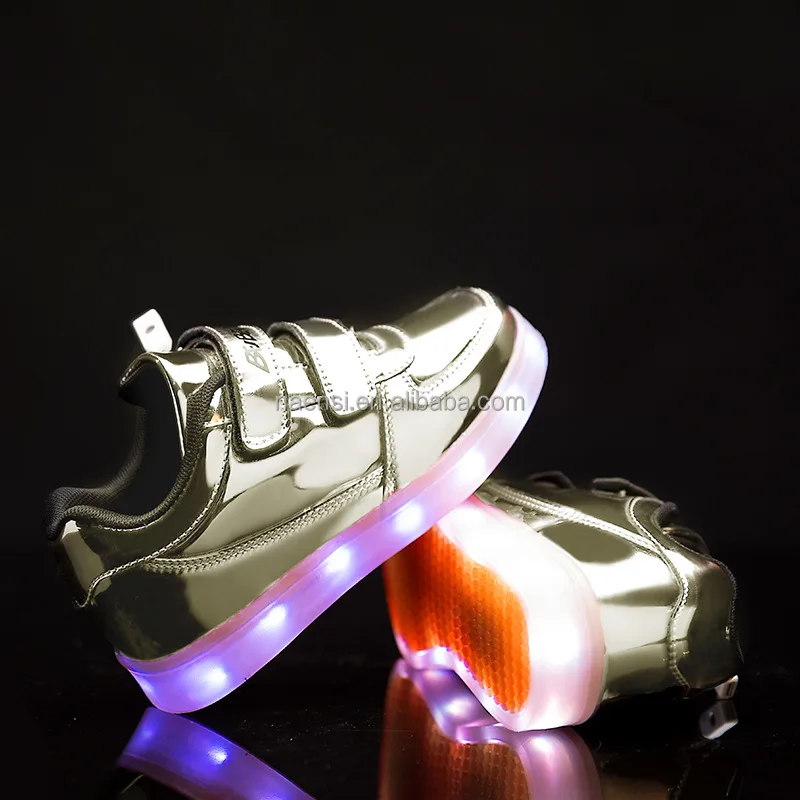 2021 модные мужские кроссовки на плоской подошве со светодиодной подсветкой