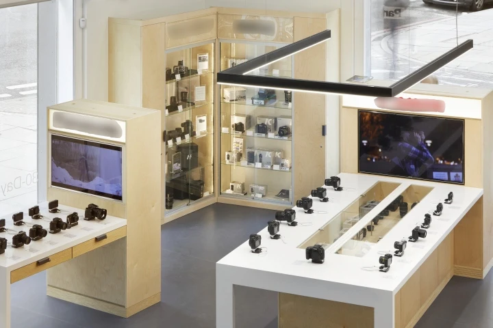 Wholesale Price Display Stand For Camera Electronics shop interior decoration