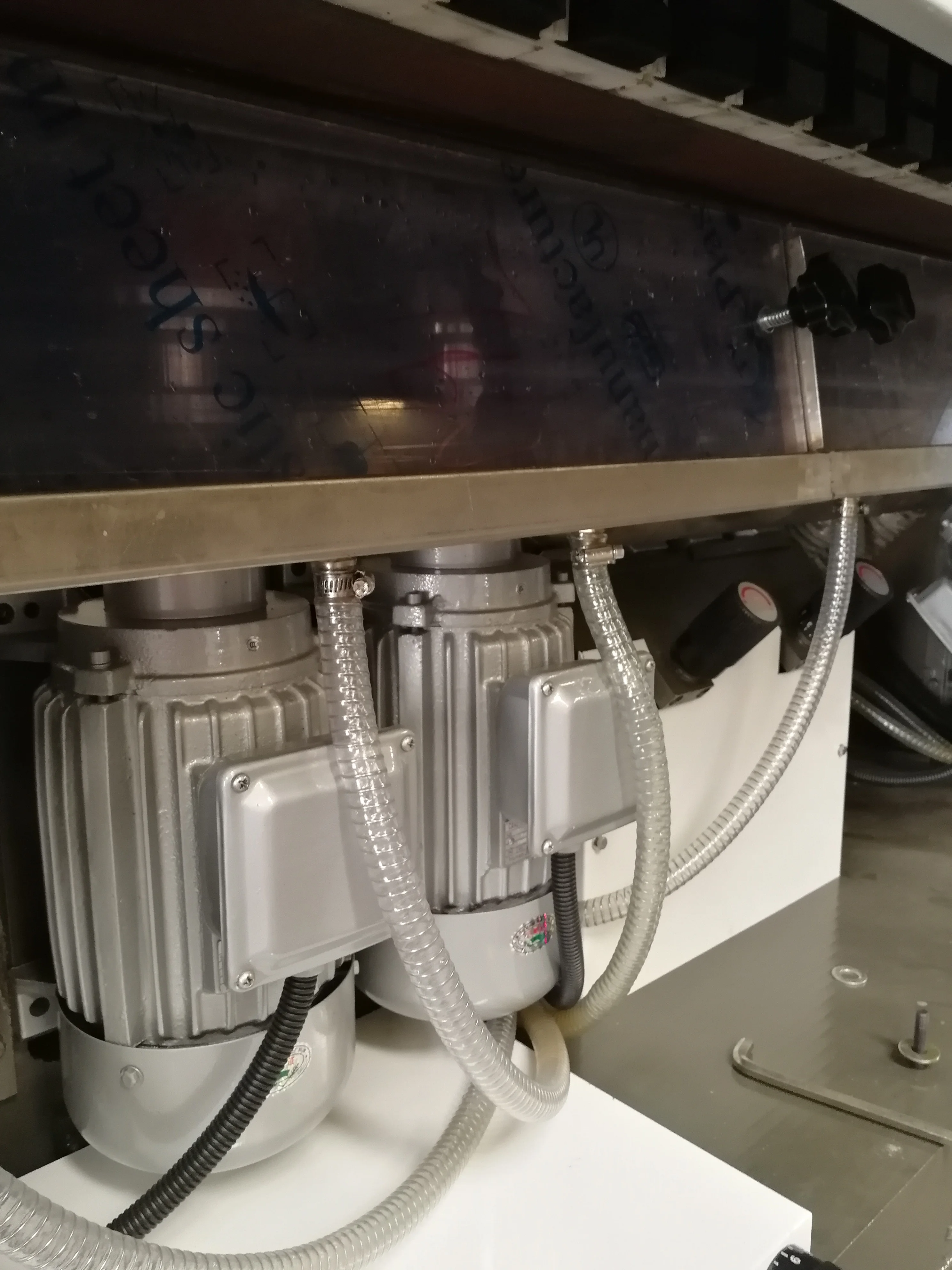 12 spindles  BM12 Glass high quality polishing machine, bavelloni glass polishing machine for  45 degree fine polishing