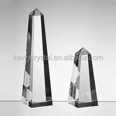 Хрустальный трофей в форме башни с индивидуальным логотипом