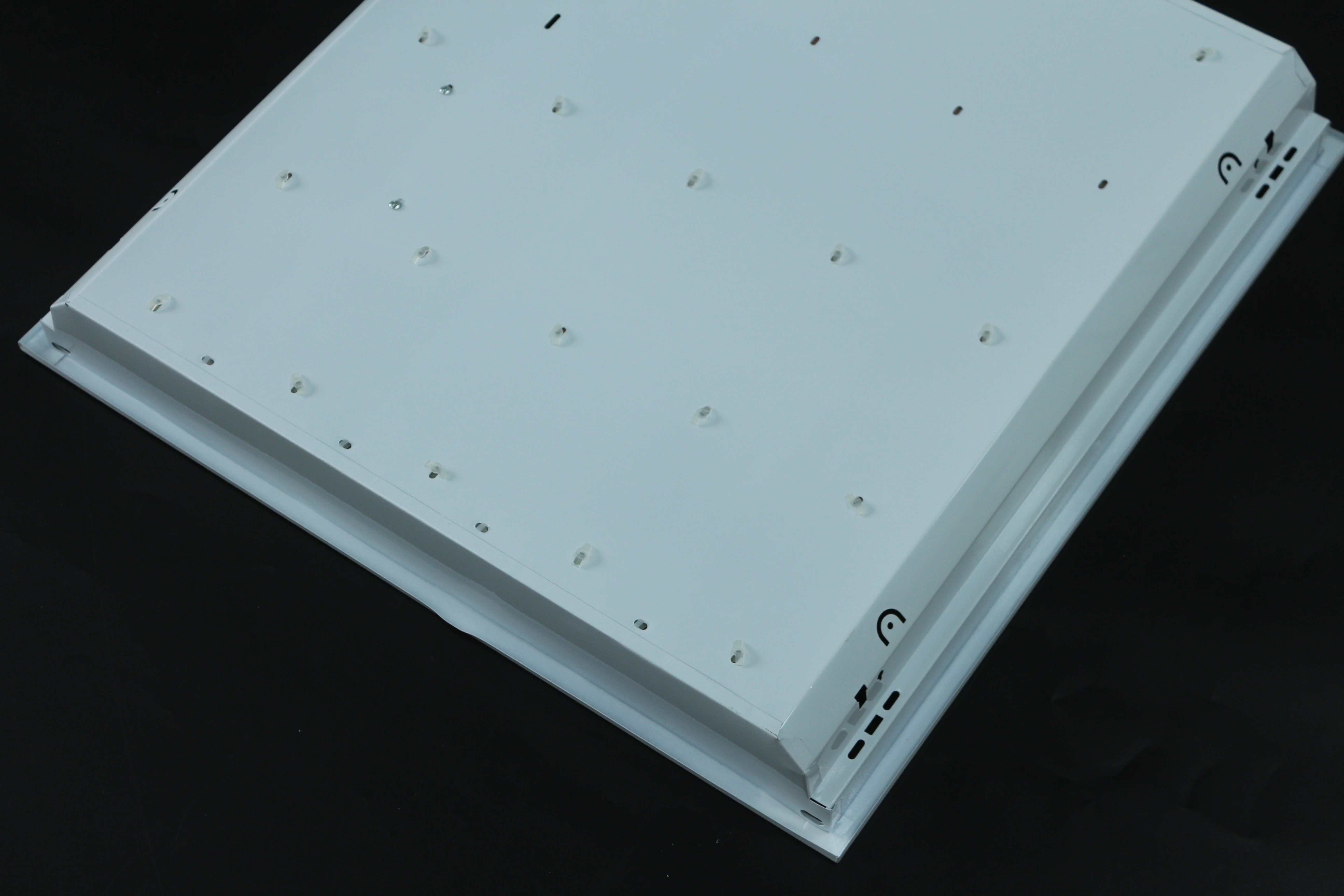 Hot sell 3*40w suspend led louver light fixture with 3 tubes led grille light for hospital