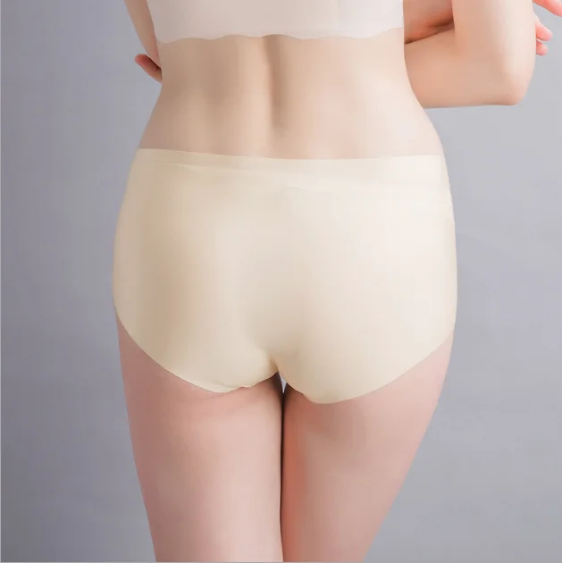 
2018 New arrival best selling briefs unisex underwear hot for lady hot sale seamless breathable ice silk panties 