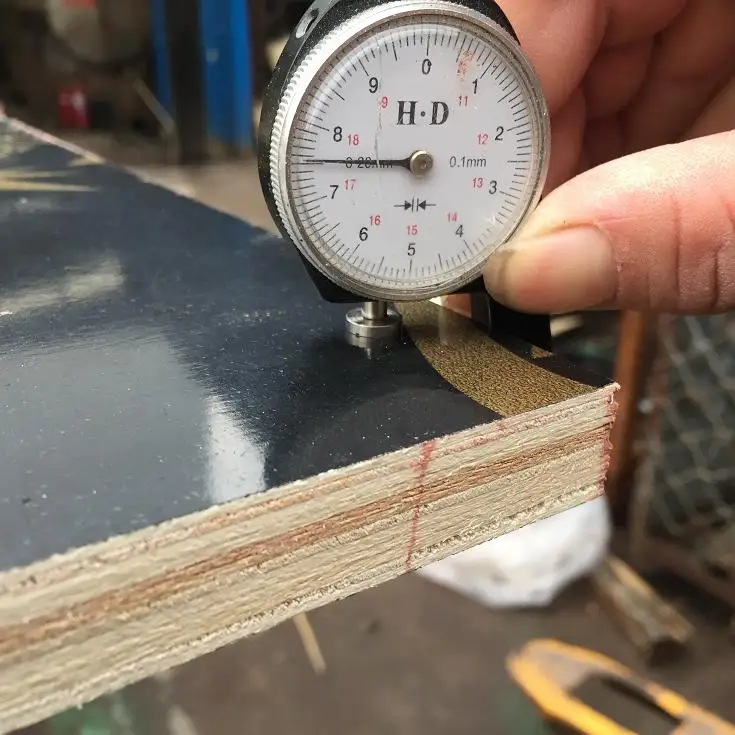 18mm Phenolic Board With Black Film WBP Glue For Construction Formwork