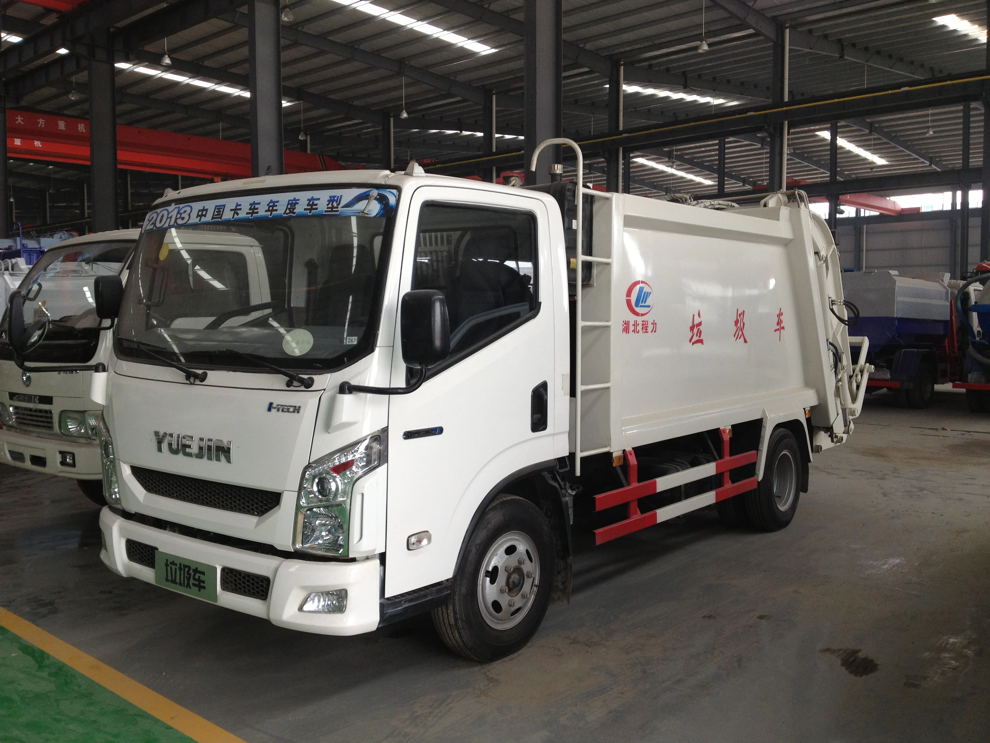 
small waste collection truck light garbage compactor refuse disposal vehicle 