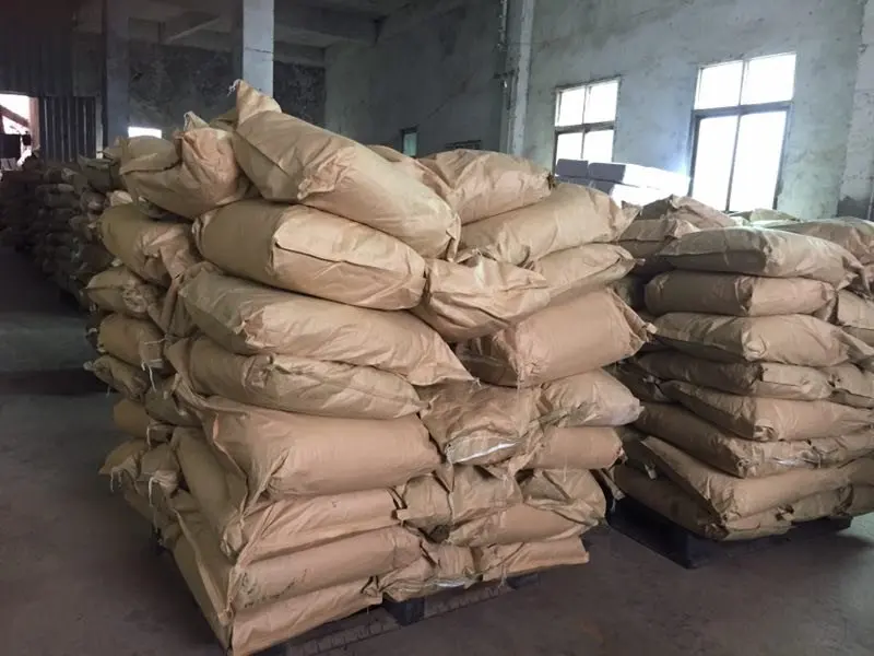 natural algae glue to enhance the stickiness and elasticity of the feed powder