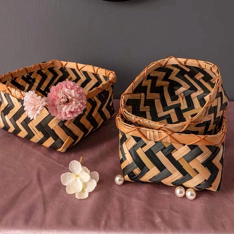 Custom Collins Classic Gift Hamper Basket Bamboo Wood Clothes Baskets Woven Storage Basket