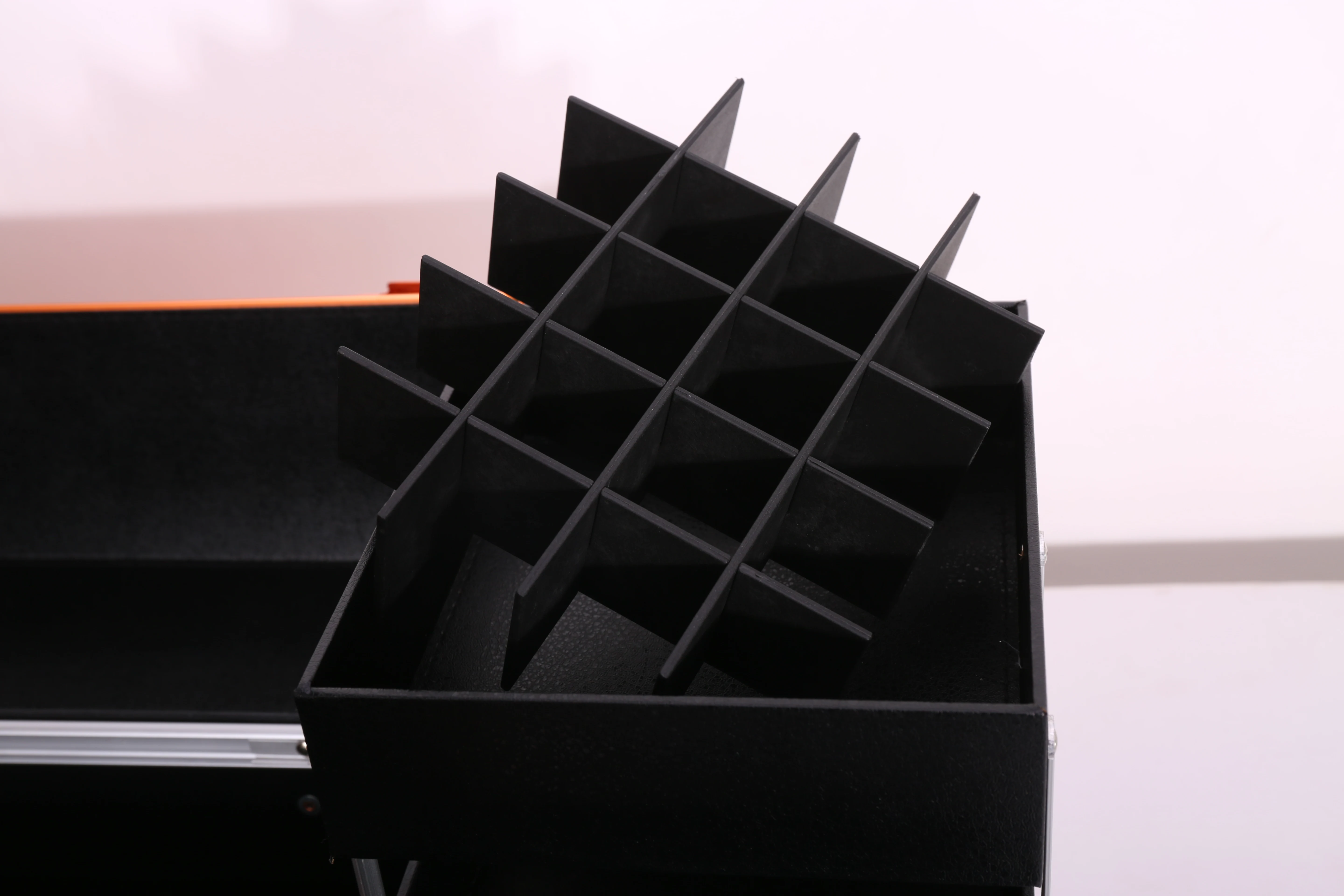 Yaeshii ABS Beauty Cosmetic Makeup Case With Trays