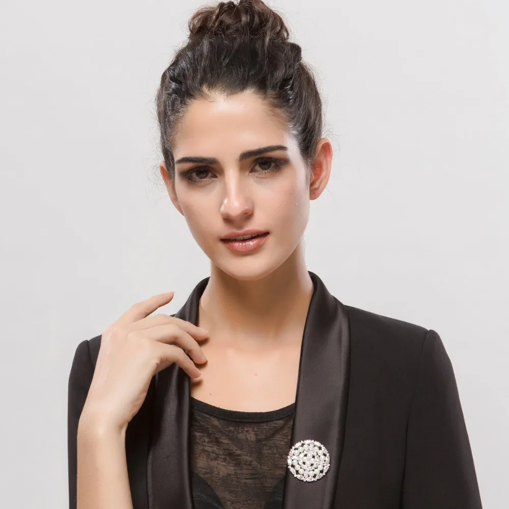 LUOTEEMI High Quality Brass Alloy Bulk Flower Bouquet Luxury Bridal CZ Rhinestone Wedding Brooches Wholesale