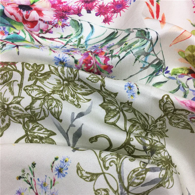 Hot Selling High Quality Competitive Price Custom Pattern Digital Printing Silk Satin Georgette Fabric