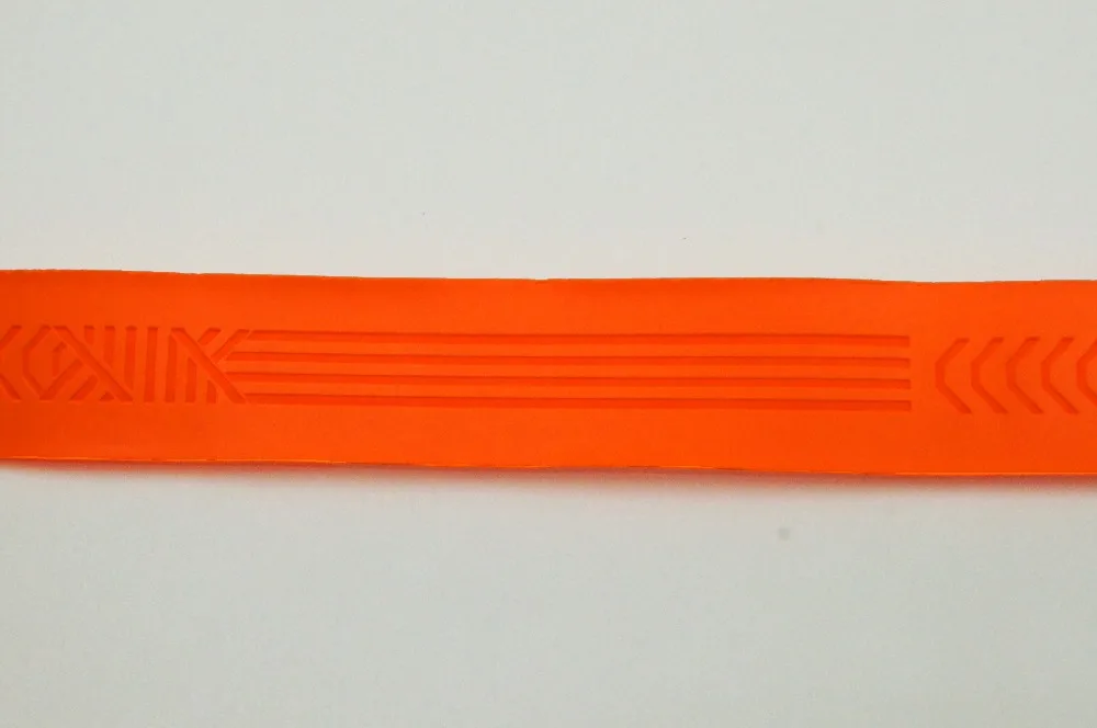 
Non-slip PU Surface and durable baseball bat grip 